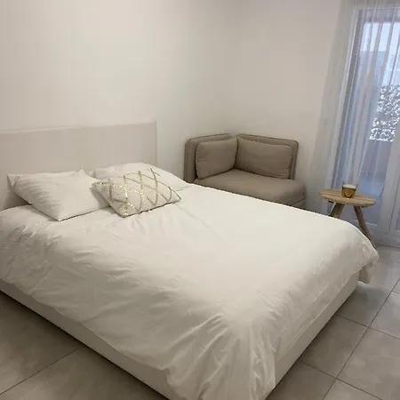 2 Pieces Avec Terrasse Et Piscine Croisette Apartment *